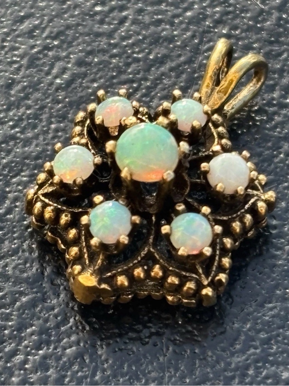 Vintage 14k Gold White Opal Cluster Star Pendant
